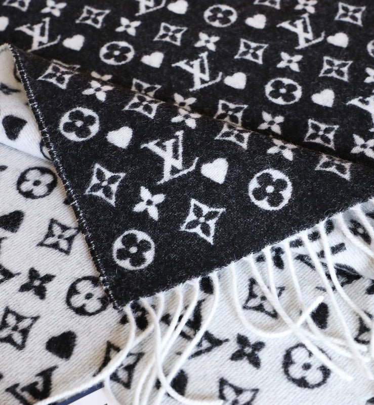 LV Beige White Heart Monogram Fringed Shawl - Image 7