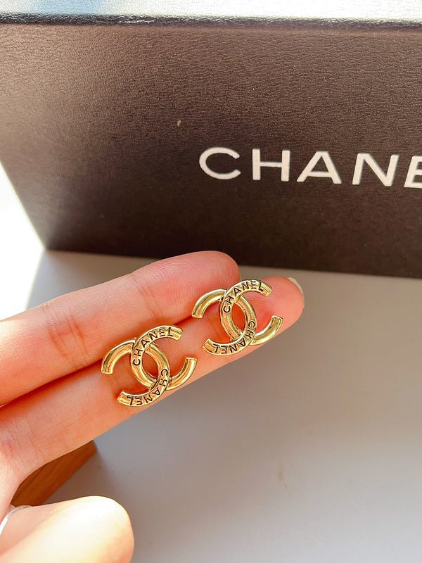 CHANEL Engraved Gold Double C Stud Earrings - Image 5