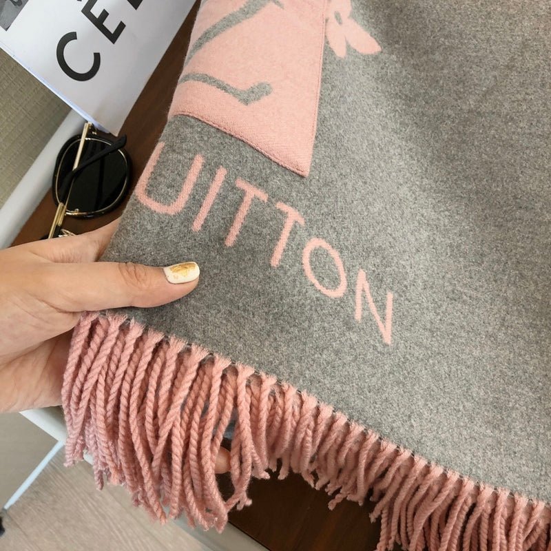 LV Black White Reversible Giant Monogram Shawl - Image 19