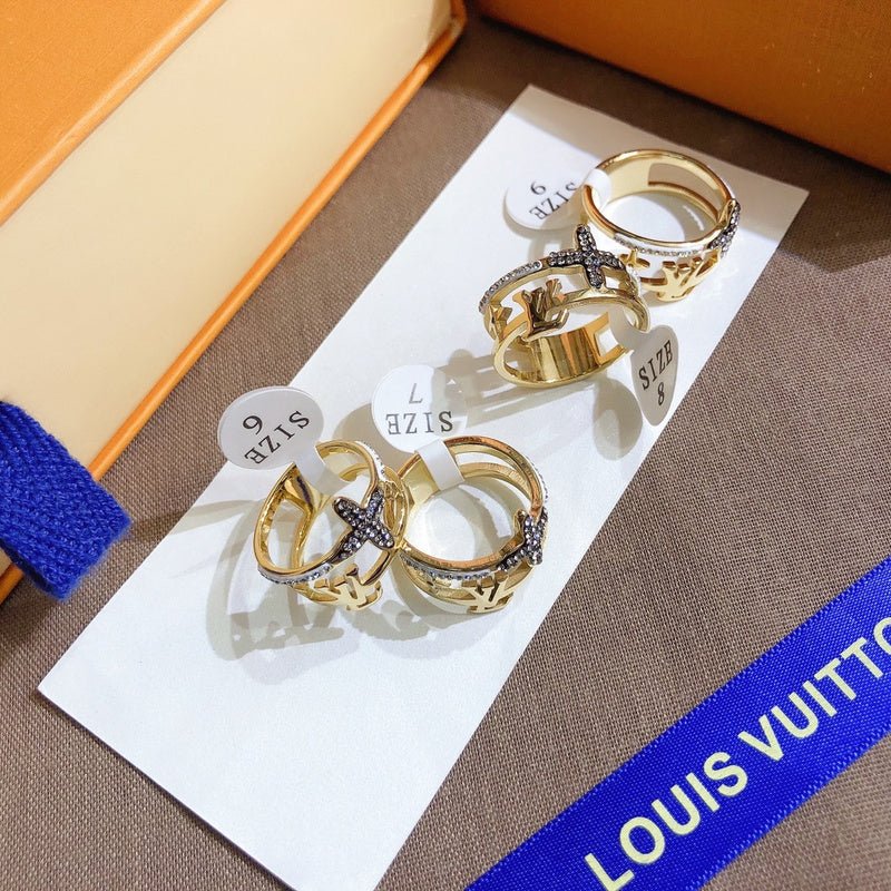 LV Double Hoop Logo Effortless Ring - Image 4