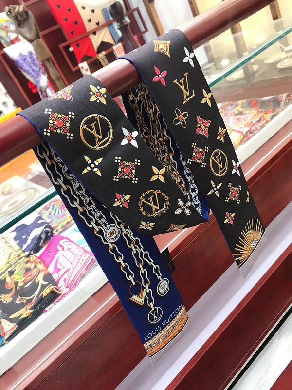 LV Pastel Pink Chain & Gem Monogram Scarf - Image 11