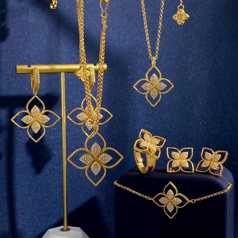 VCA Full Diamond Hollow Clover Necklace - Image 3