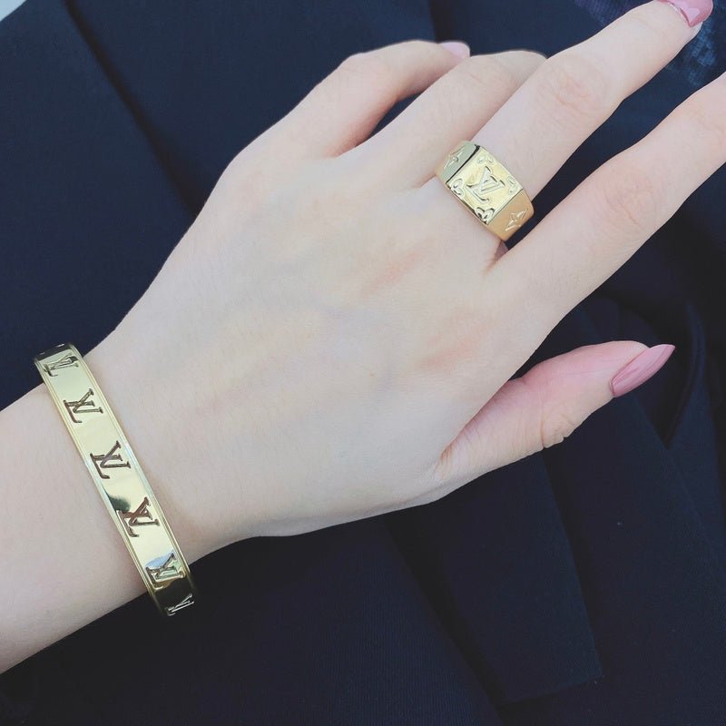 LV Engraved Monogram Mellow Ring - Image 9