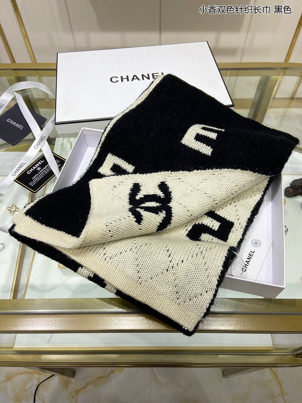 CHANEL Hollow CC Knit Scarf - Image 8