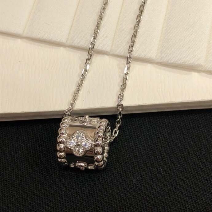 Alternative view of Women Kaleidoscope Diamond Pendant Necklace