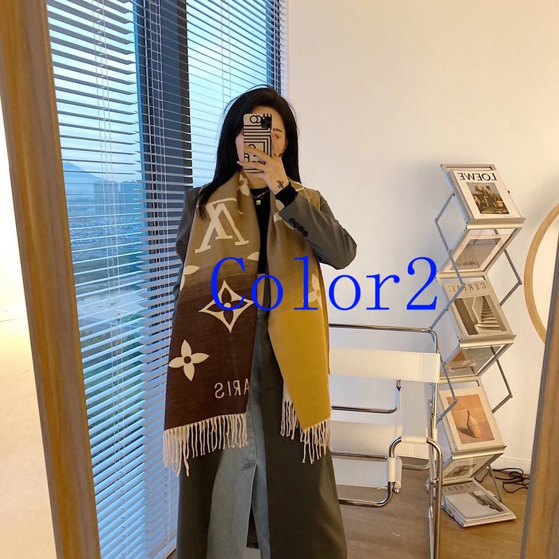 LV Gradient Monogram Motifs Fringed Soft Scarf - Image 3