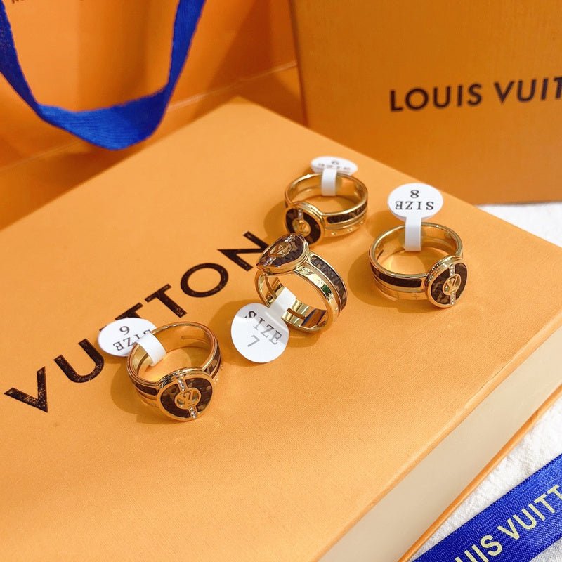 Alternative view of LV Monogram Leather Ring