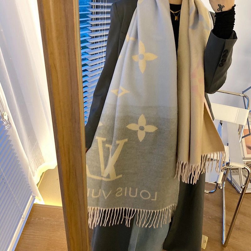 LV Gradient Monogram Motifs Fringed Soft Scarf - Image 4