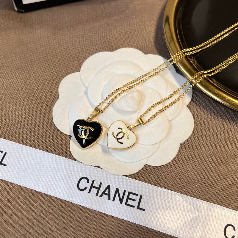 Chanel Gold Enamel Heart CC Pendant - Image 4