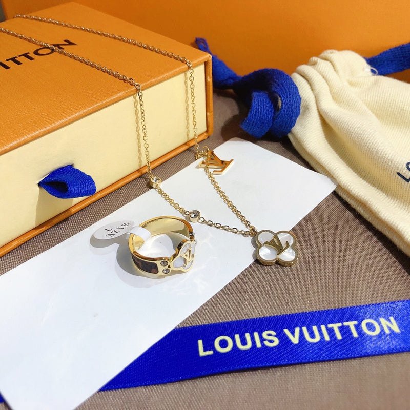 Alternative view of LV Monogram Flower Ring