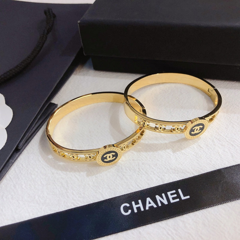 Chanel Rhinestone Enamel Hollow - Image 6