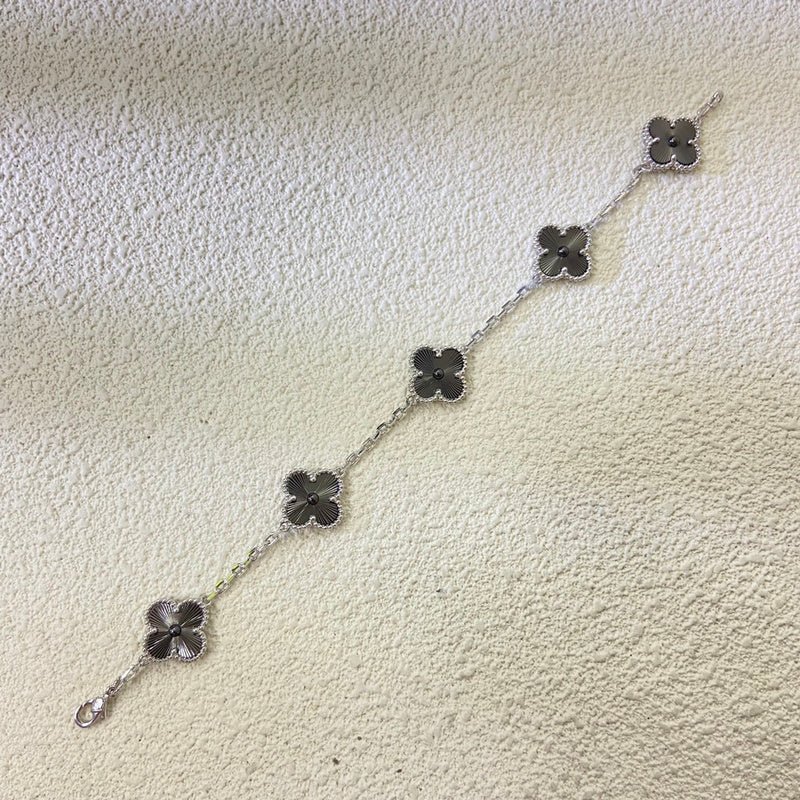 AVSB2 New laser black and white gold four-leaf clover bracelet jewelry - Image 3