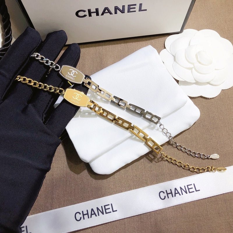 Chanel Chain Plate Logo Gold Silver - Image 5