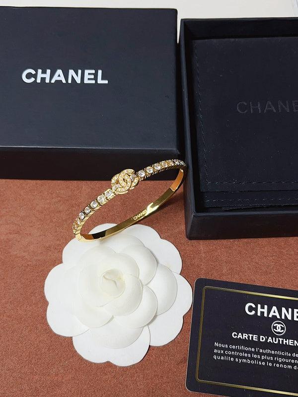 Chanel Rose Rhinestone CC Gold - Image 3