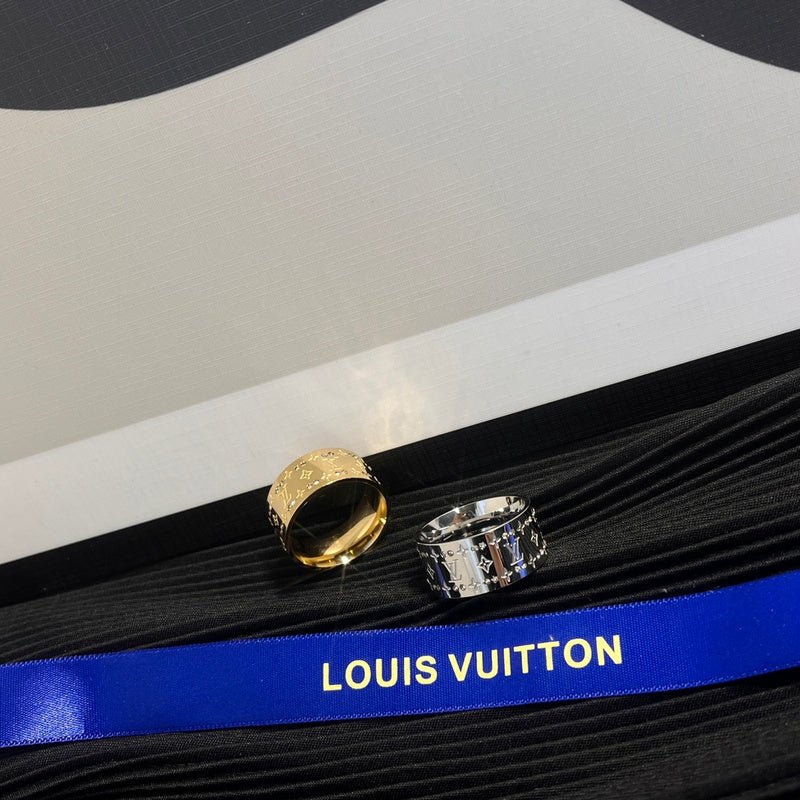 LV Pave Monogram Band Ring - Image 5