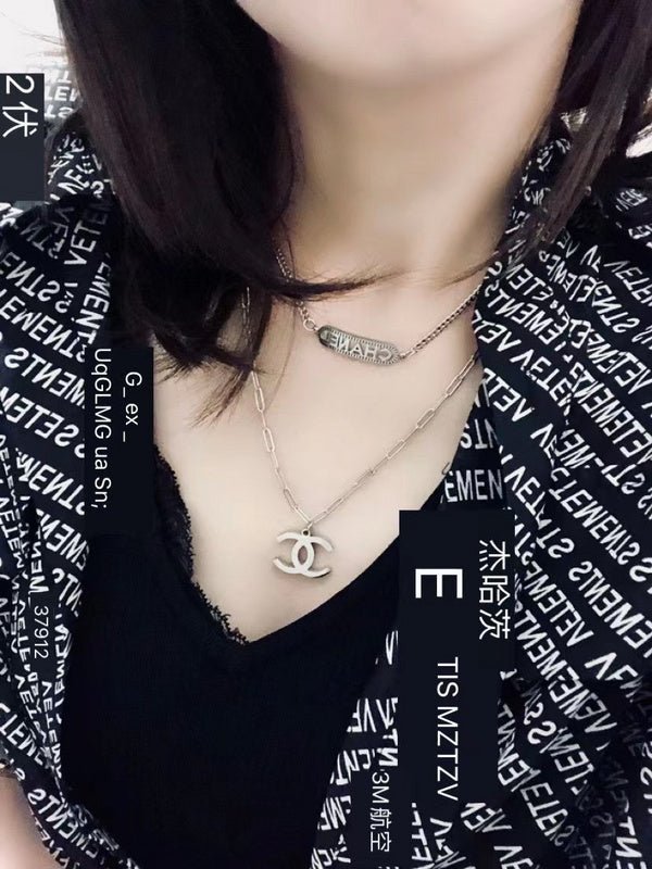 Chanel Silver Dual-Layer Logo Bar CC Necklace - Image 3