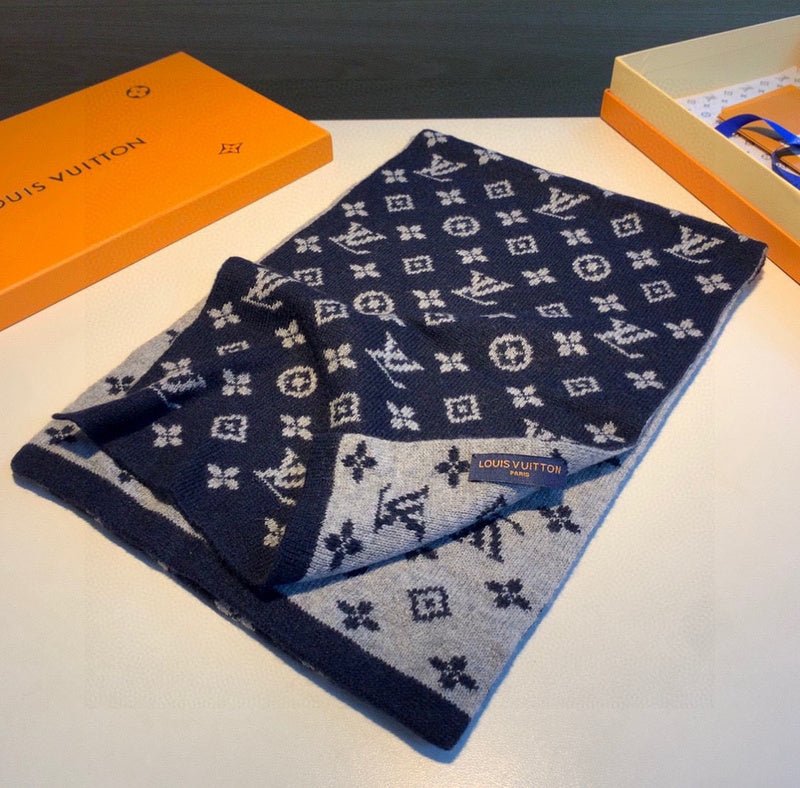 LV Grey Two-Tone Reversible Monogram Knit Scarf - Image 7