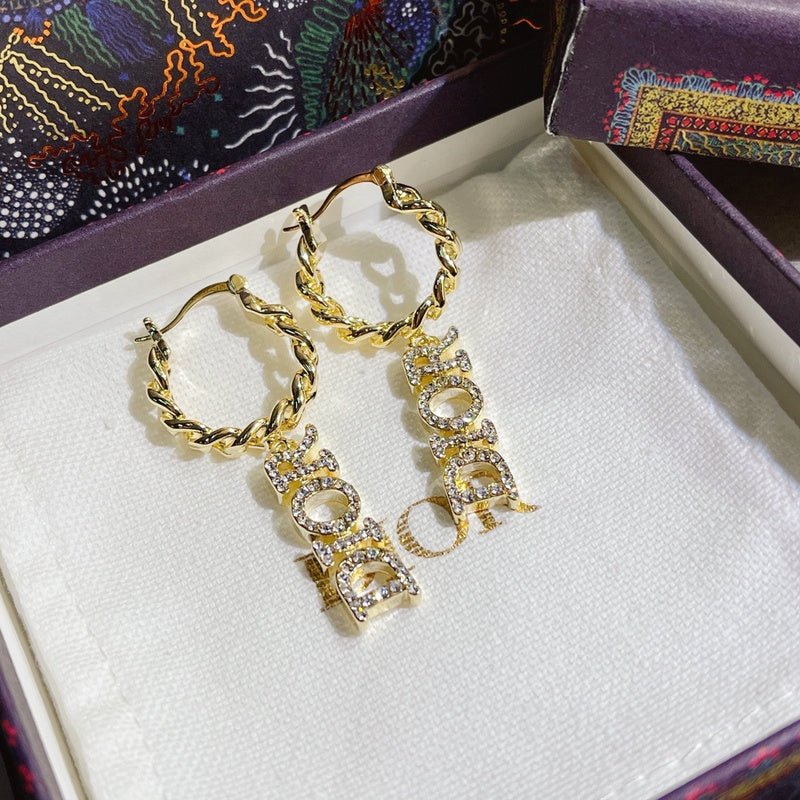 Dior Polished Star Earrings