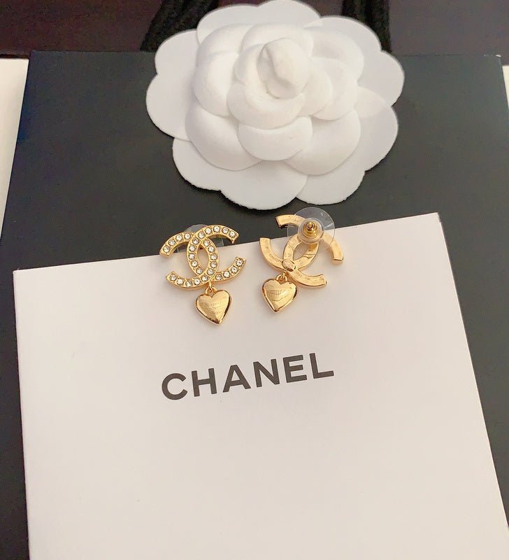 Chanel Rhinestone Double C Heart - Image 5