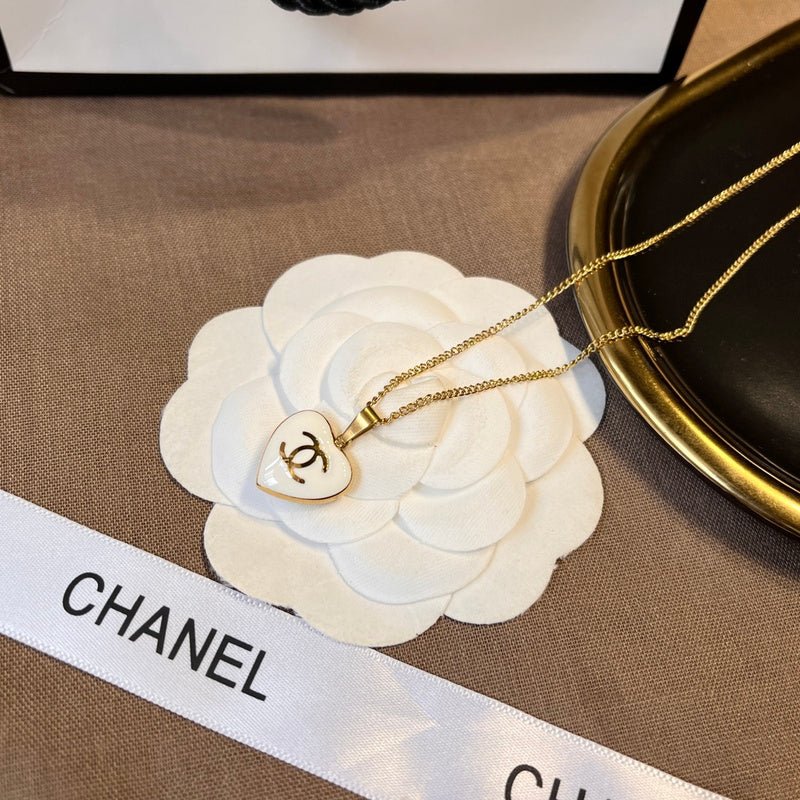 Chanel Gold Enamel Heart CC Pendant - Image 9