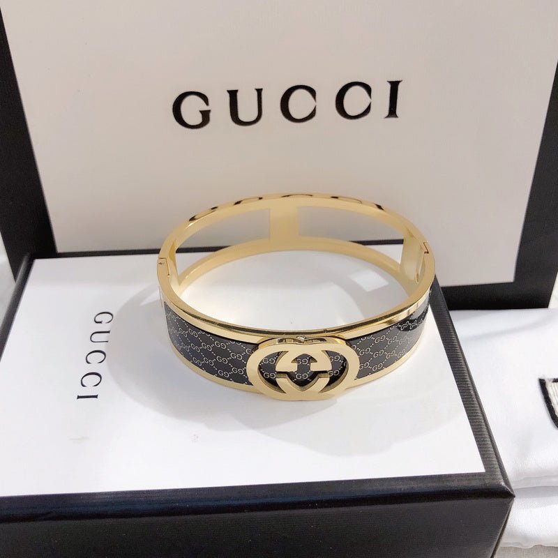 GUCCI Monogram Inlaid GG Gold Cuff Bangle - Image 4