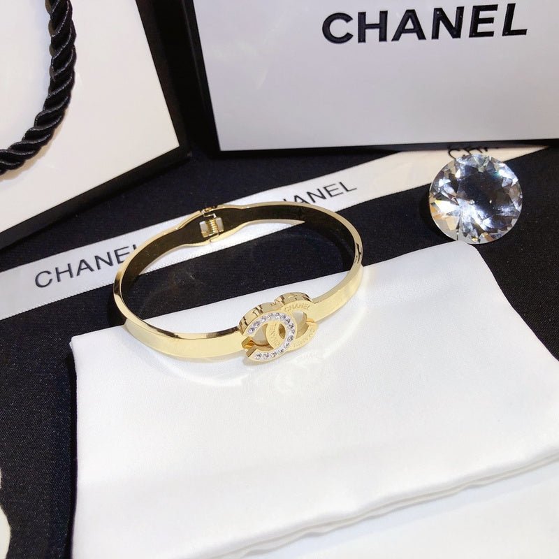 Alternative view of CHANEL Textured Gold Interlocking CC Bangle