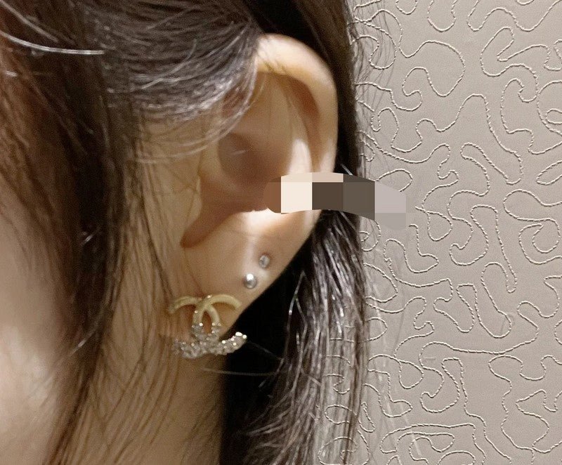 Chanel Mini Rhinestone Double C Stud - Image 5