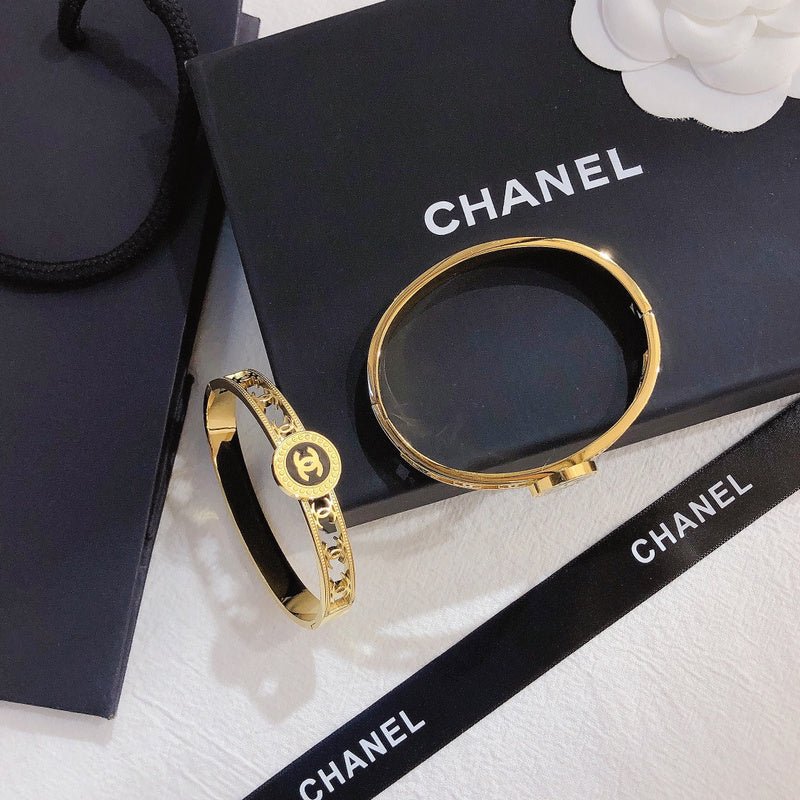 Chanel Rhinestone Enamel Hollow - Image 3