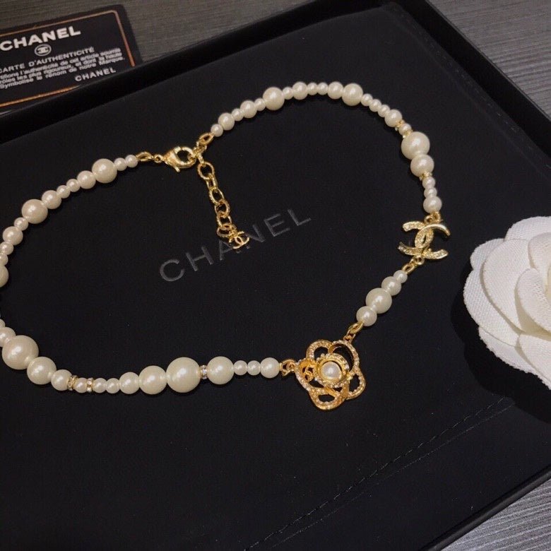 Chanel Pearl Camellia CC Gold - Image 5