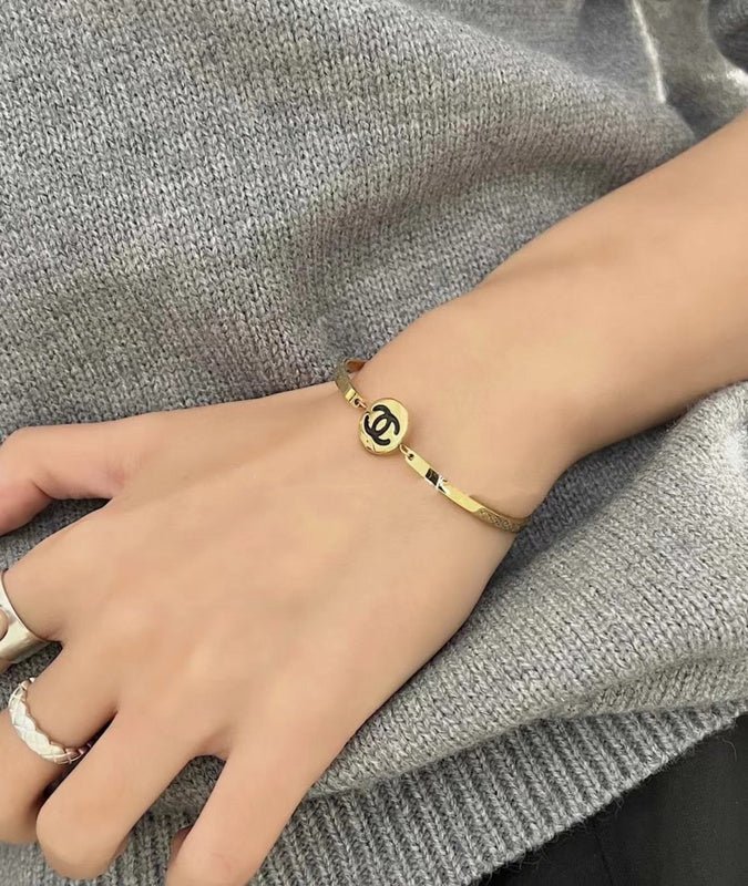 Chanel Oval Logo Thin Gold Bracelet - Image 6