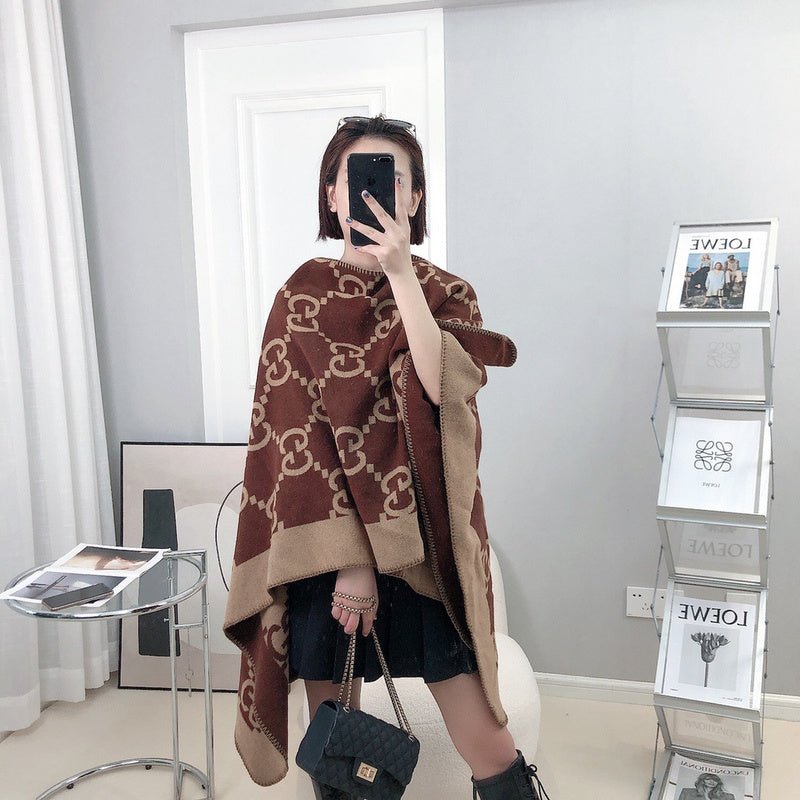 Alternative view of XGC23 Cashmere blend 135-135CM blanket Scarf