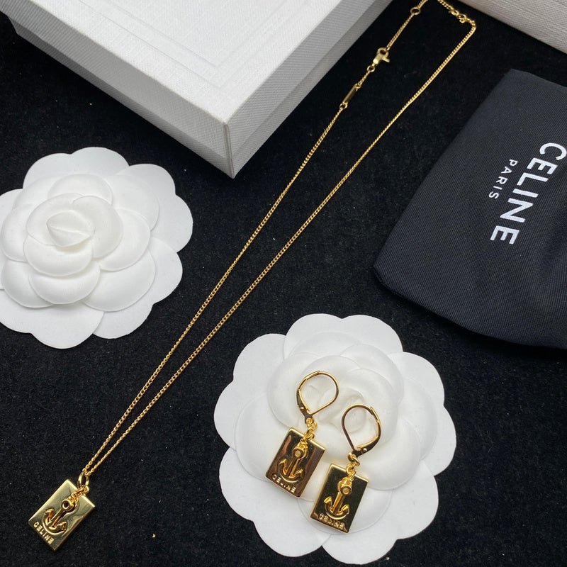 CEN3 Classic new necklace and stud set Jewelry