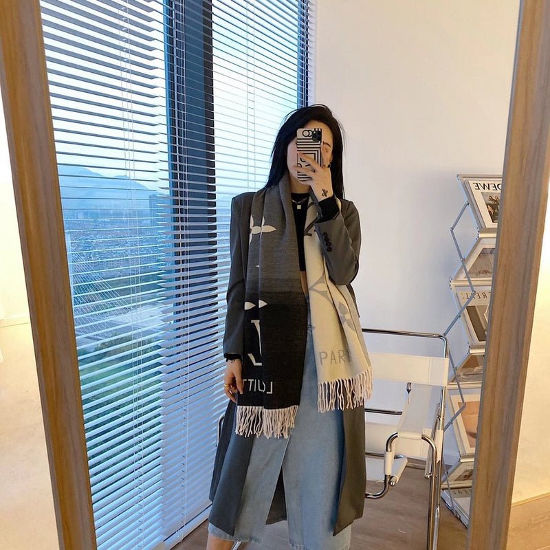LV Gradient Monogram Motifs Fringed Soft Scarf - Image 12