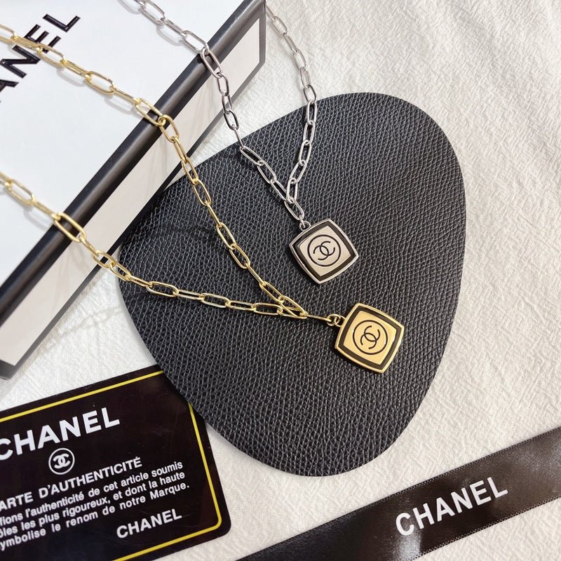 Chanel Square Enamel CC Paperclip - Image 4