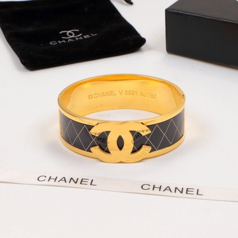 Chanel Quilted Enamel Multi-Tone CC - Image 5