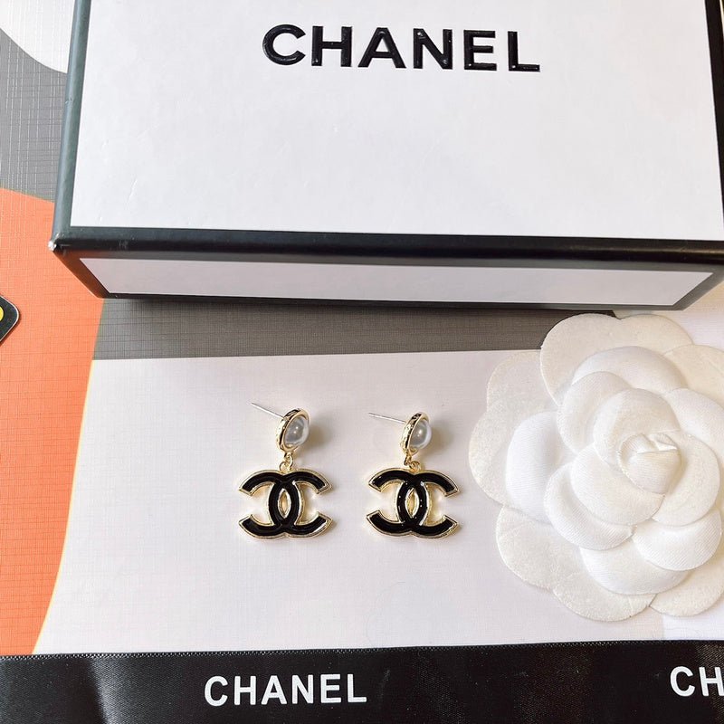 Chanel Enamel Pearl CC Drop Earrings - Image 6