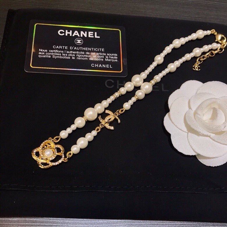 Chanel Pearl Camellia CC Gold - Image 6