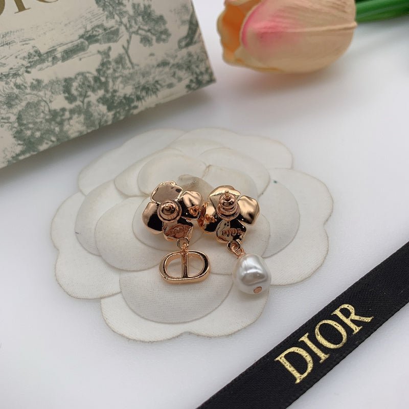 Dior Flower & Pearl Drop Earrings - Image 4