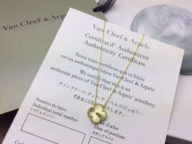 VCA Single Textured Gold Clover Necklace - Image 4