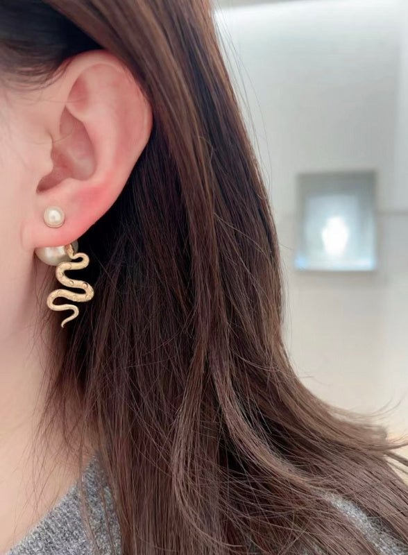 Alternative view of Dior Glossy Pearl Earrings