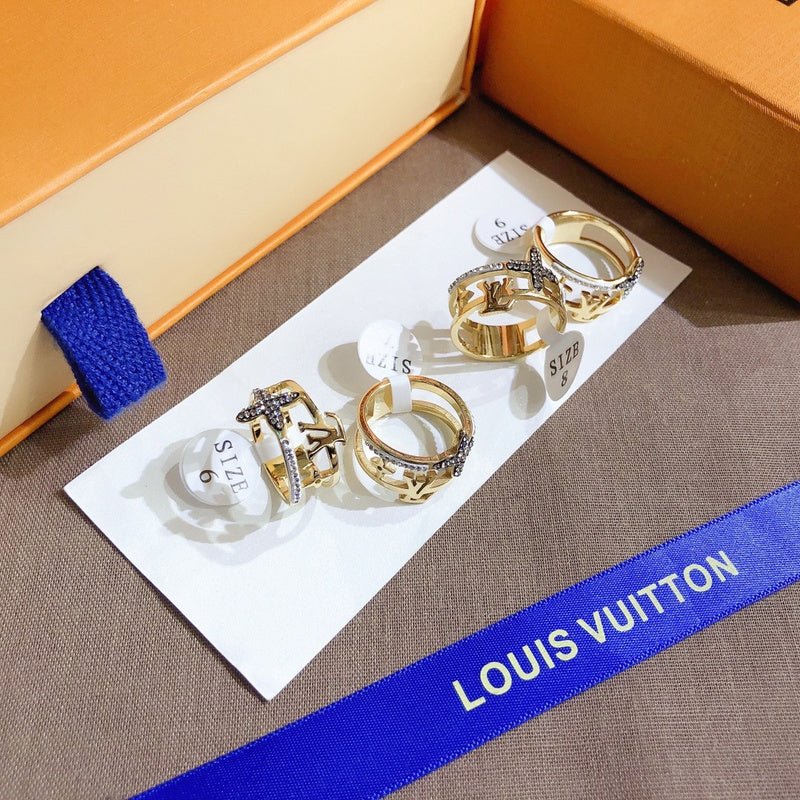 LV Double Hoop Logo Effortless Ring - Image 6