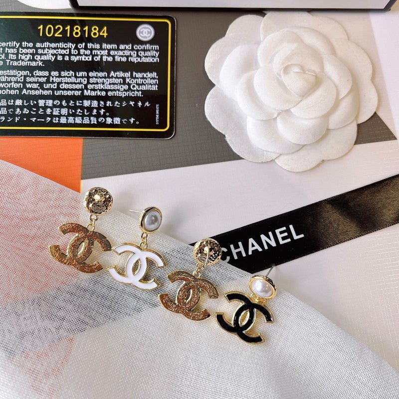 Chanel Enamel Pearl CC Drop Earrings - Image 5