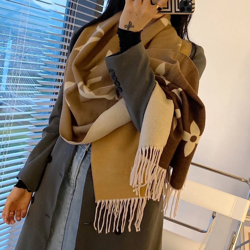LV Gradient Monogram Motifs Fringed Soft Scarf - Image 14