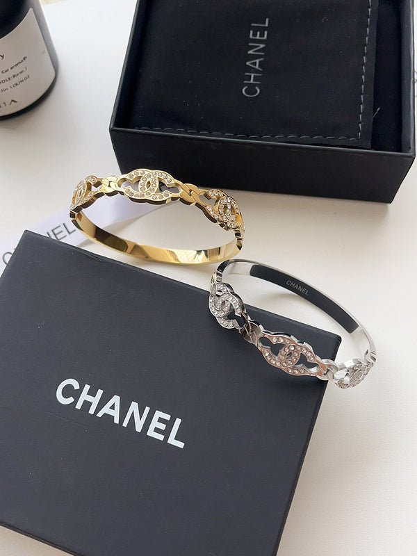 Chanel Hollow Crystal Linked CC Two-Tone Bangle - Image 5