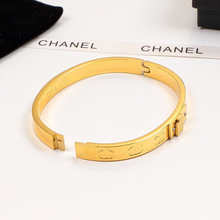 Chanel Engraved Logo Snap Bangle Trio - Image 4