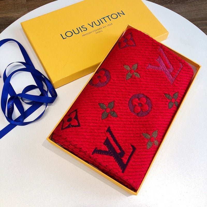 LV Four-Color Textured Knit Monogram Fringed Scarf - Image 20