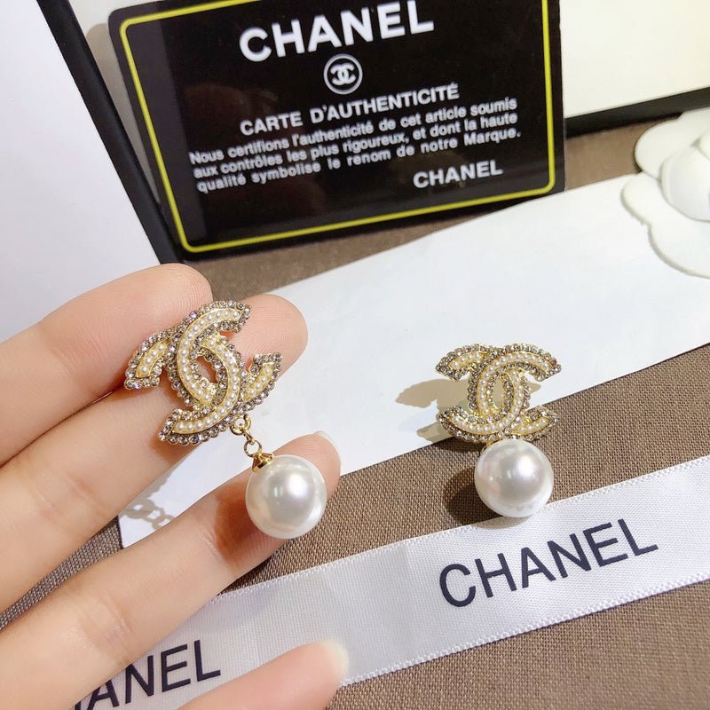 CHANEL Crystal CC Asymmetric Pearl Drop Stud Earrings - Image 5