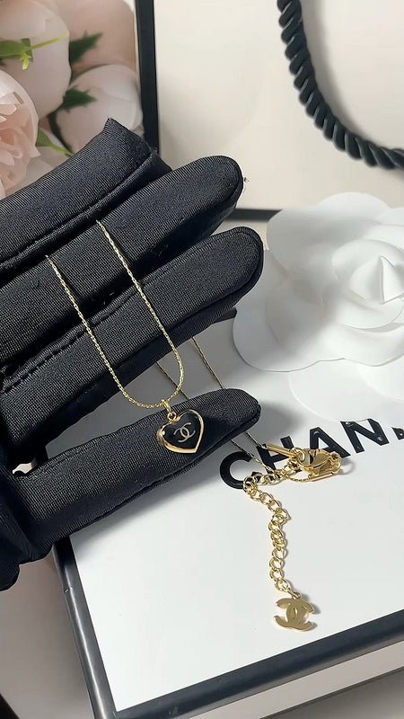 Chanel Gold Metal Black Heart - Image 6