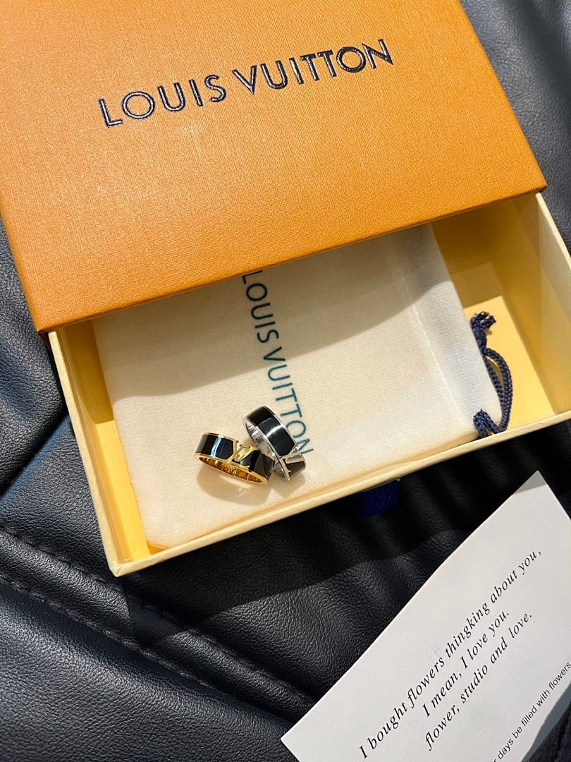 Alternative view of LV Enamel Logo Band Ring