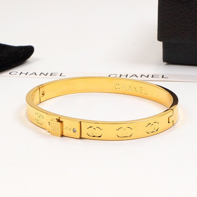 Chanel Engraved Logo Snap Bangle Trio - Image 5